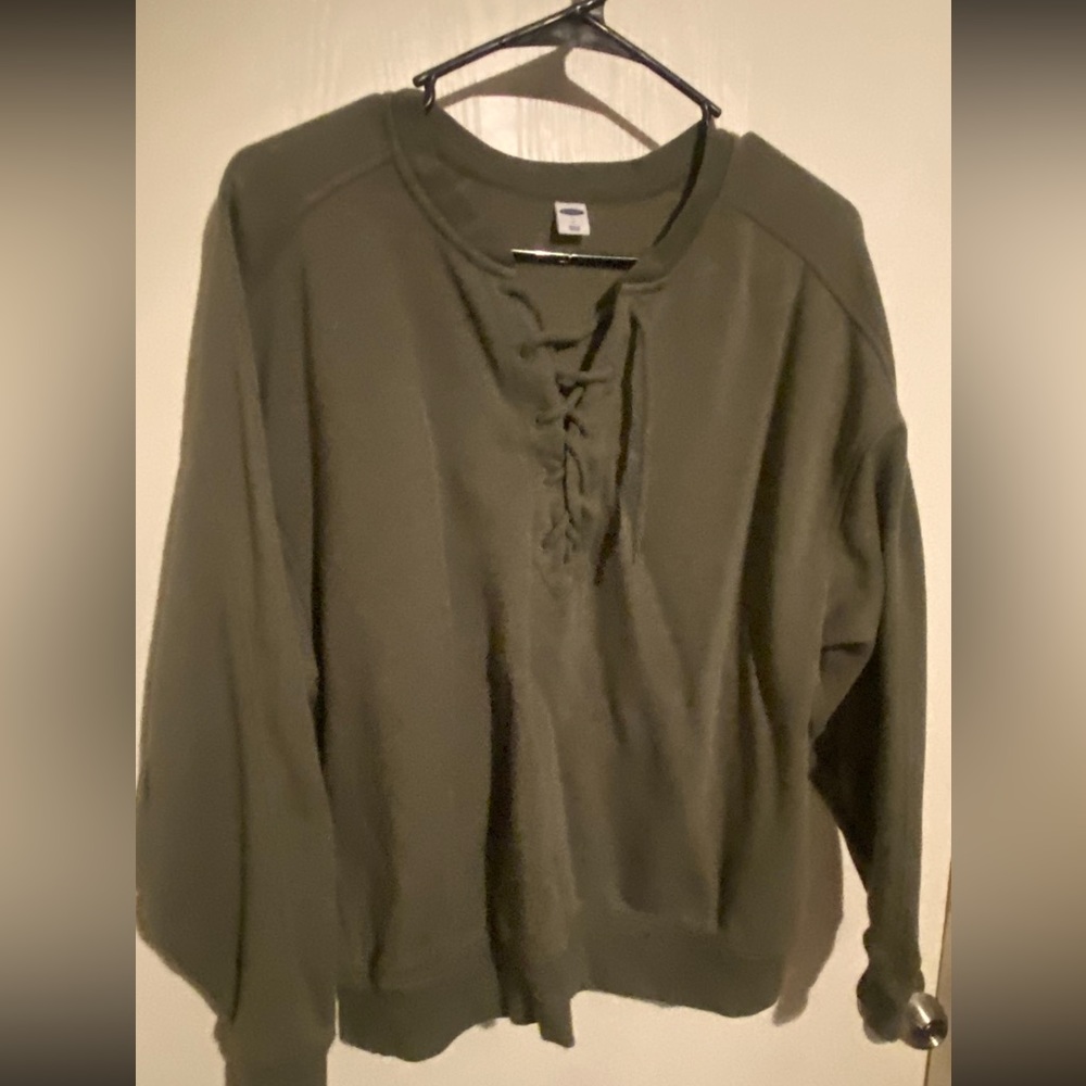 Sweatshirt